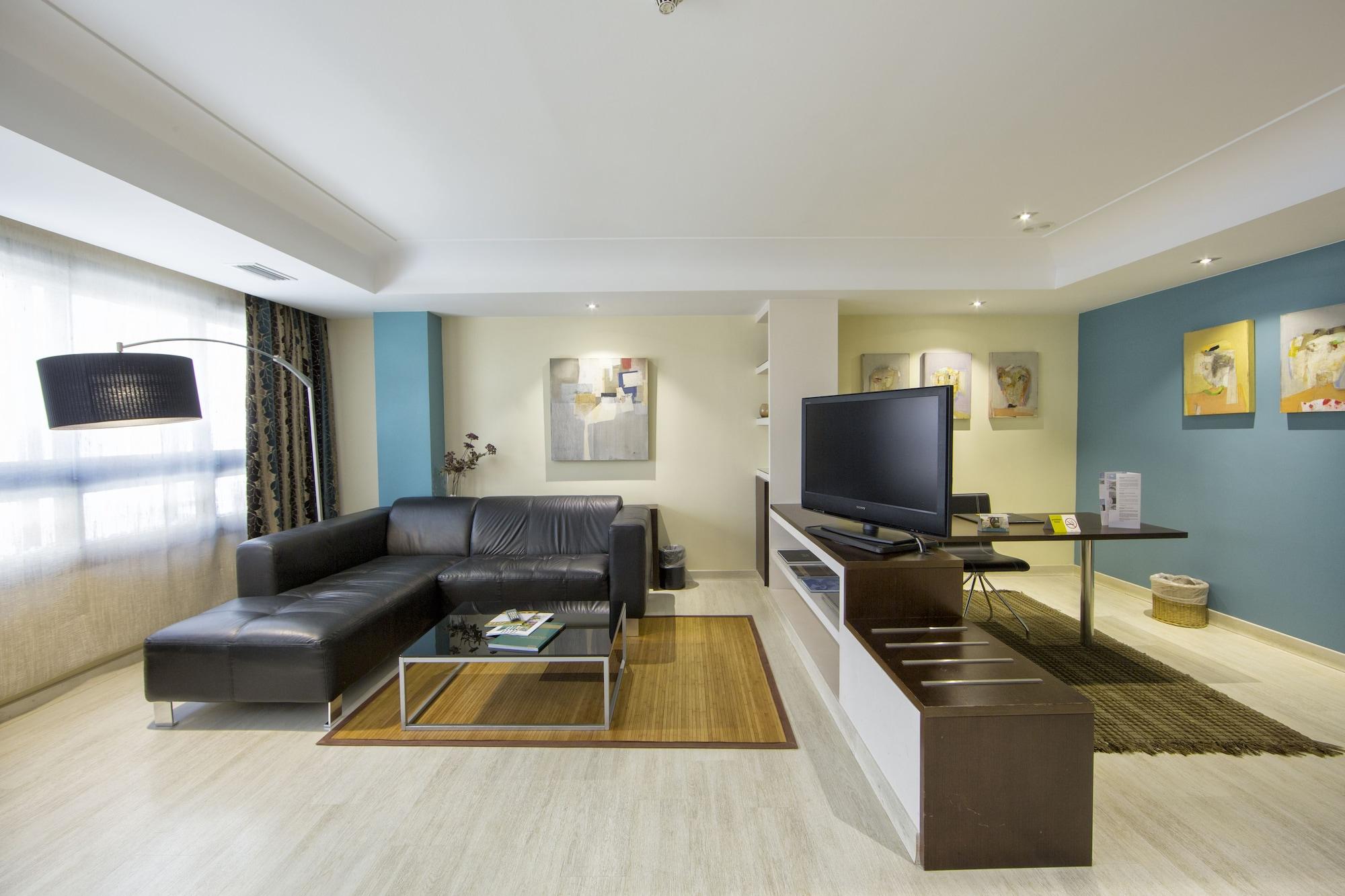 Eurostars Araguaney Hotell Santiago de Compostela Eksteriør bilde A typical living room in a serviced apartment